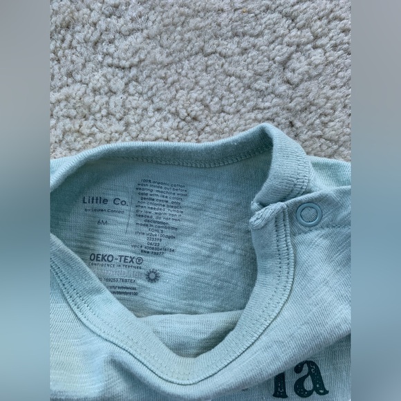 Little Co. Size 6 Months Fa La La Organic Holiday Christmas Long Sleeve Shirt - Picture 3 of 4